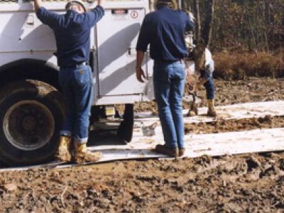 MUD-TRAKS.jpg