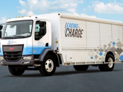 Peterbilt-220EV.jpg