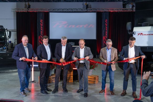 Prinoth- Official ribbon cutting