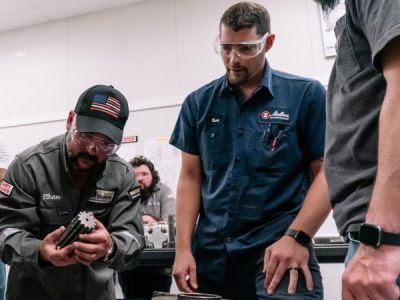 PACCAR Service School