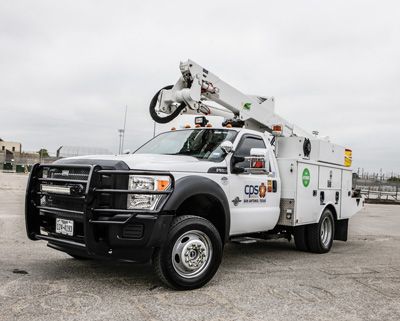 Web-Bucket-Truck-6237.jpg