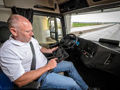 Daimler-Mercedes-2-Web