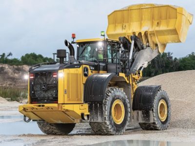 John Deere Loaders